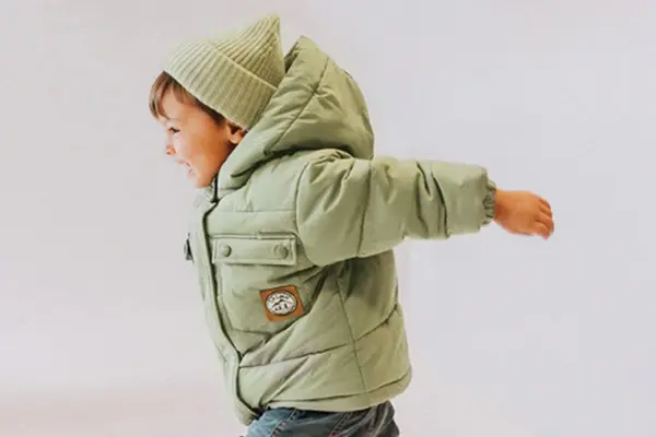 Winter Children's Clothing Market Booming
